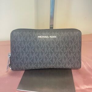 Authentic Michael Kors Wallet! #054NC Michael Kors Charcoal Monogram Wallet